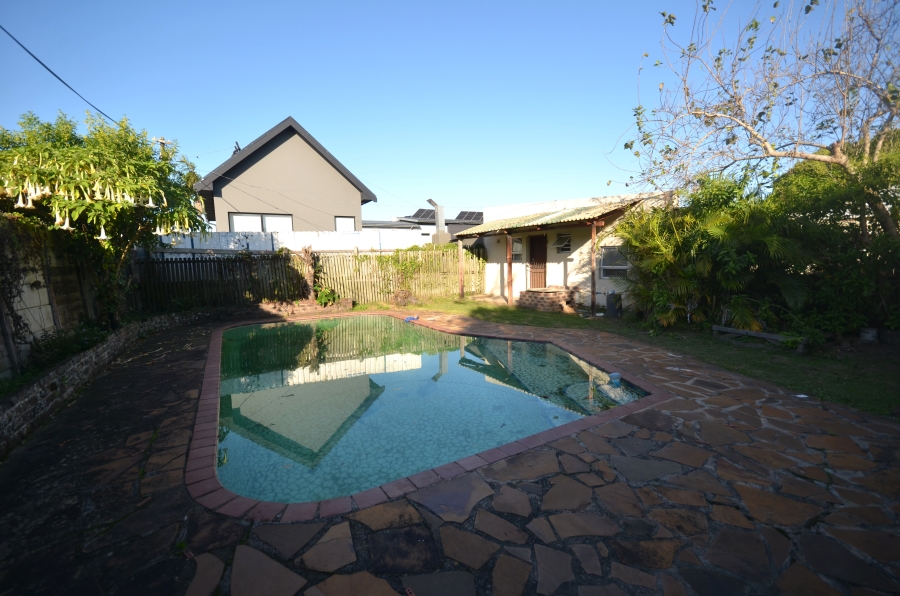 To Let 4 Bedroom Property for Rent in Berea Eastern Cape